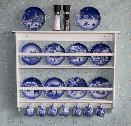 H. C. Andersen juleplatter i tallerkenrække