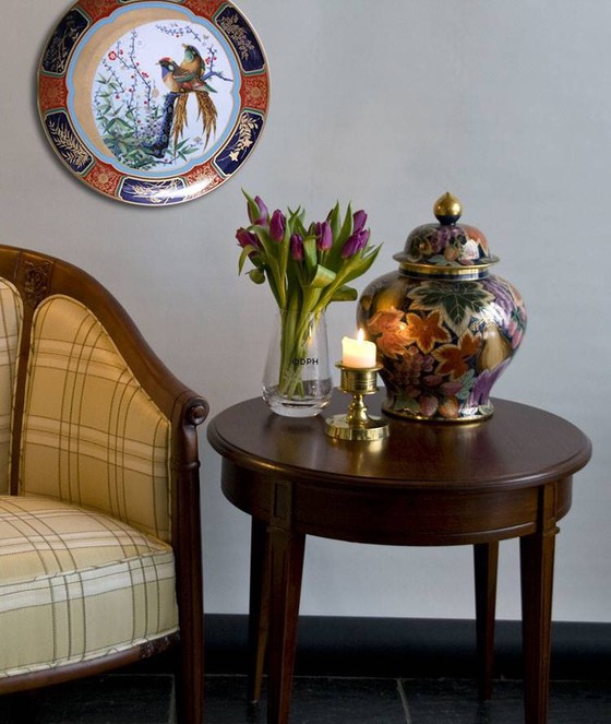 Noritake Annual plate with decorative Japanese Nature motifs